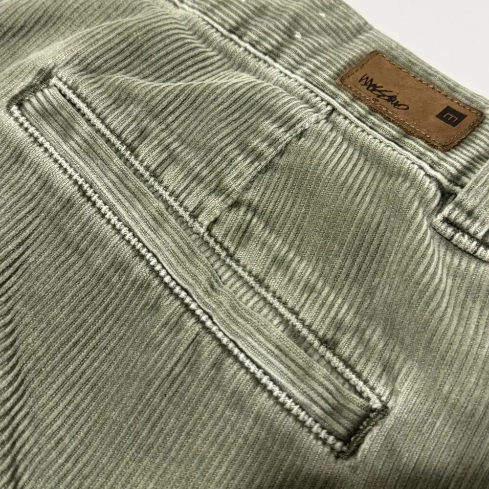 Vintage Mossimo Corduroy Shorts Mens 38 Olive Green Casual Classic EUC Vtg
